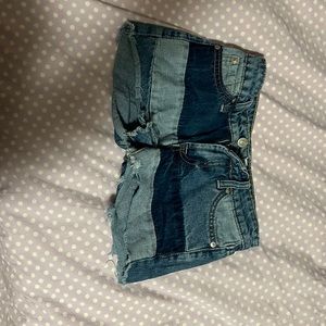 Shorts for girls used in an excellent condition